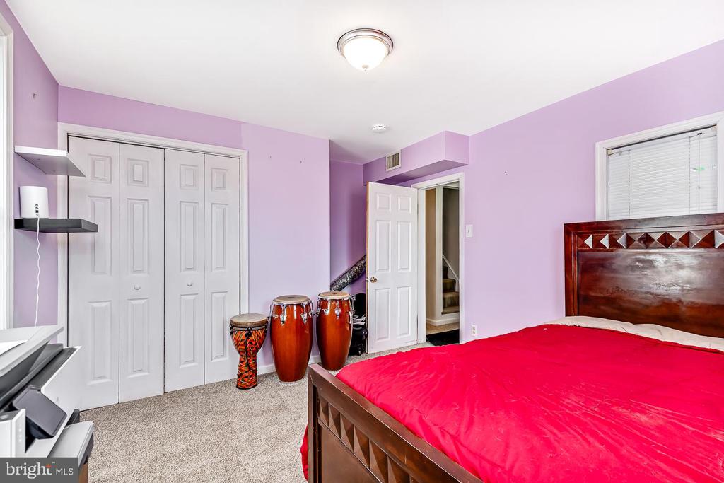 640 MOHAWK AVENUE