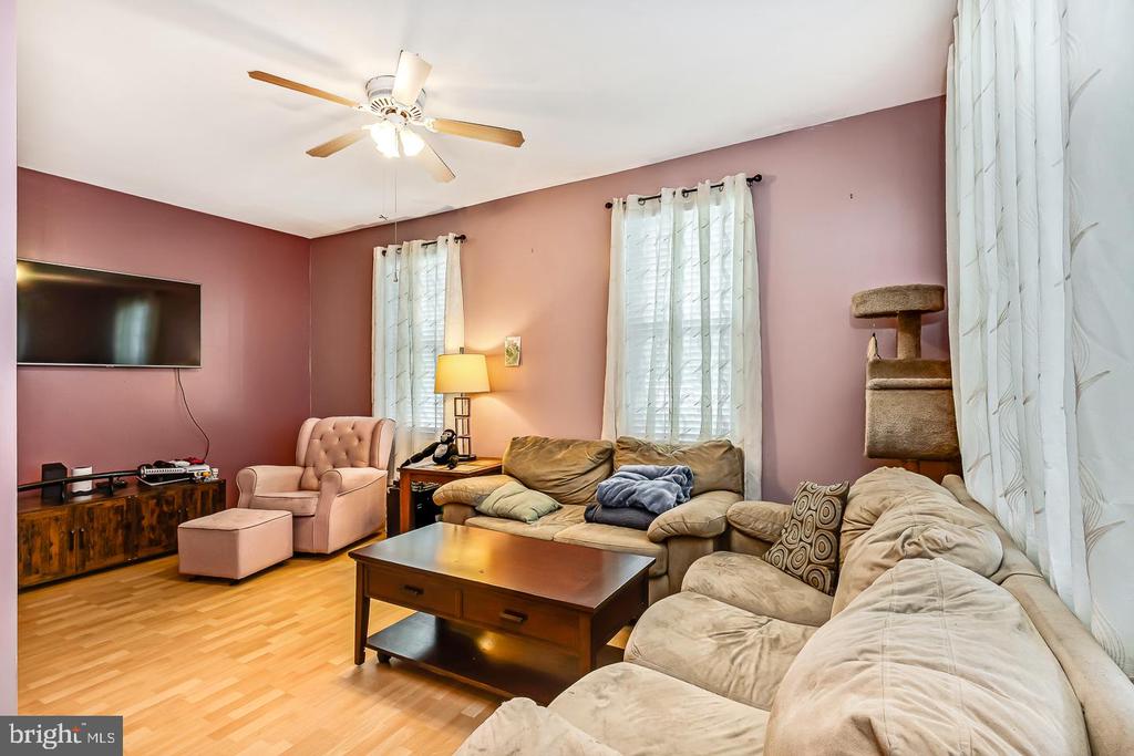 640 MOHAWK AVENUE