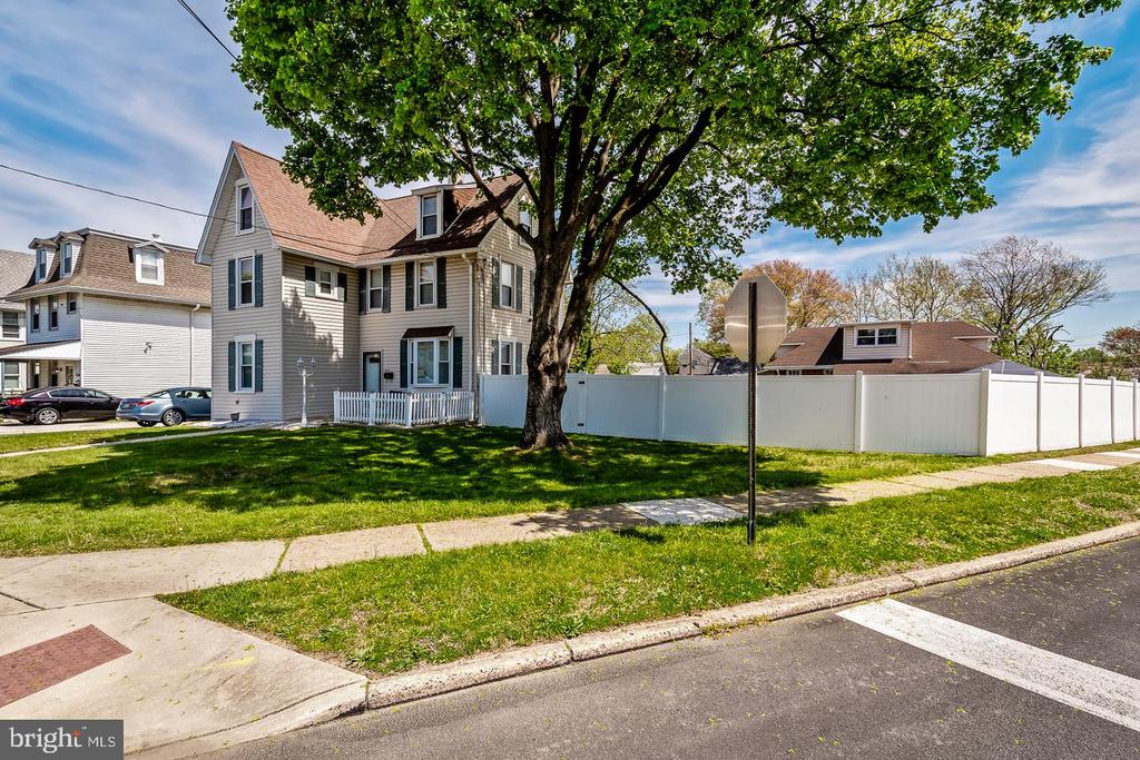 640 MOHAWK AVENUE