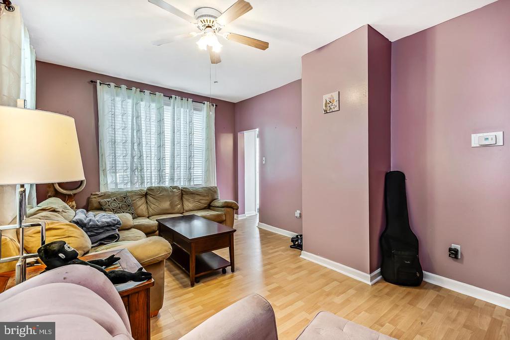 640 MOHAWK AVENUE
