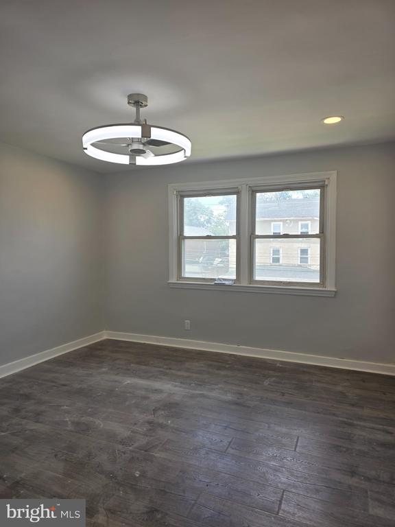 252 N 9TH STREET