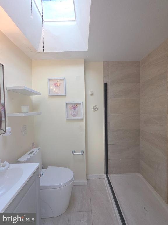 252 N 9TH STREET