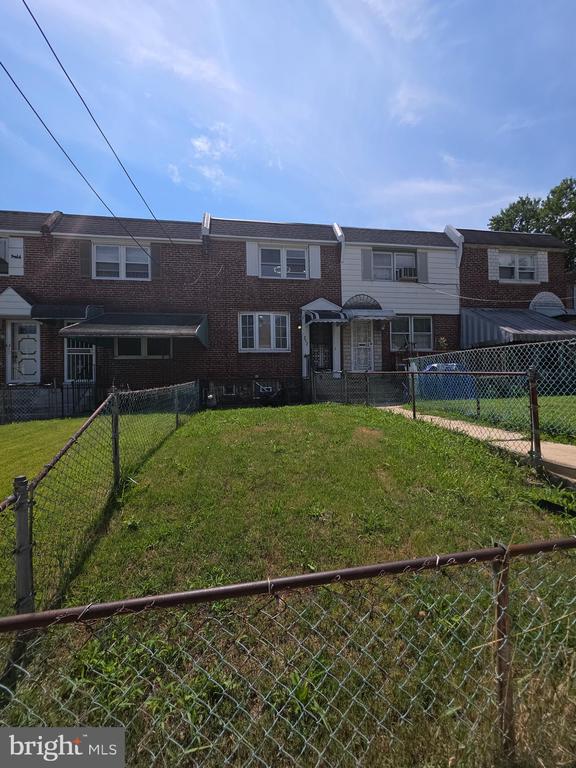 252 N 9TH STREET