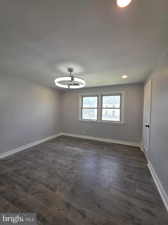 252 N 9TH STREET