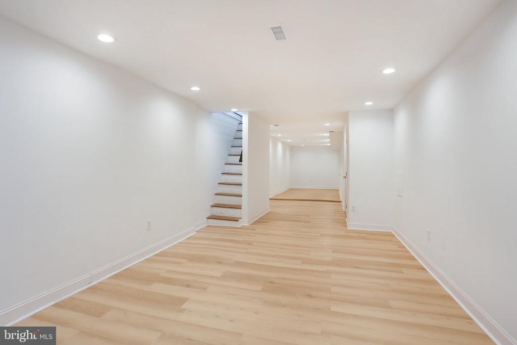 434 S 54TH STREET
