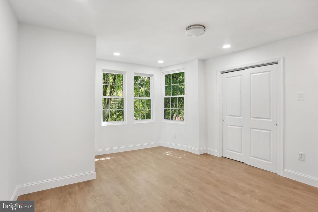 434 S 54TH STREET
