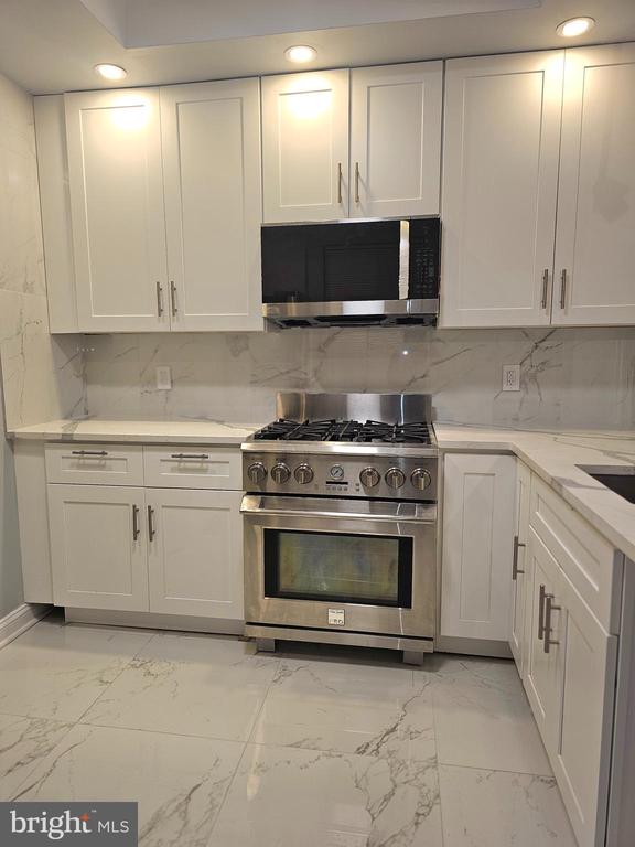 148 N 61ST STREET
