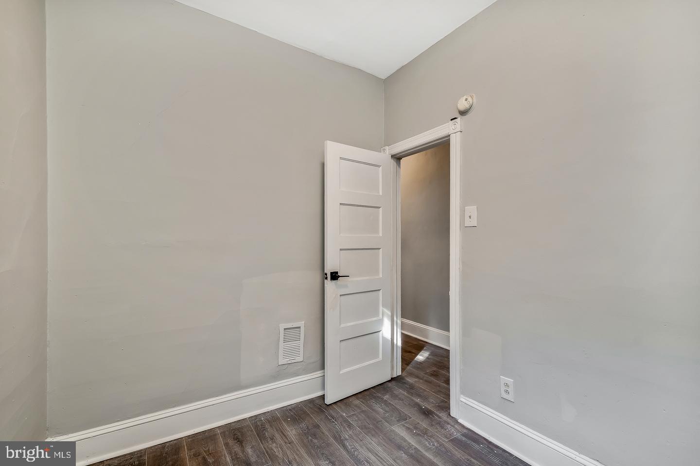1307 N ALDEN STREET