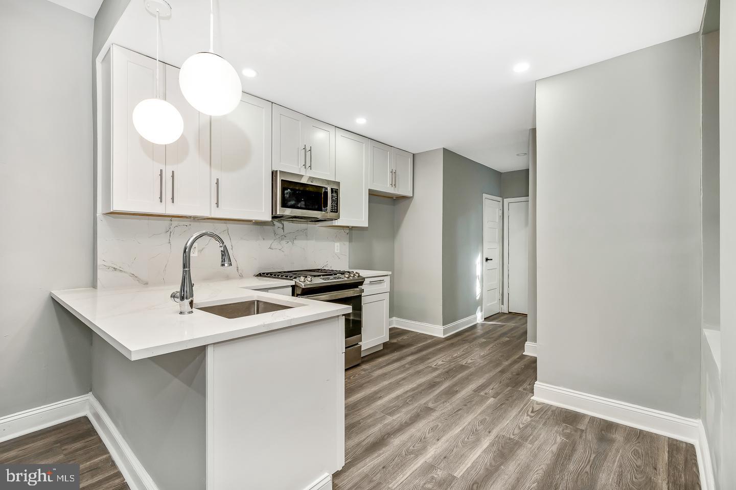 1307 N ALDEN STREET