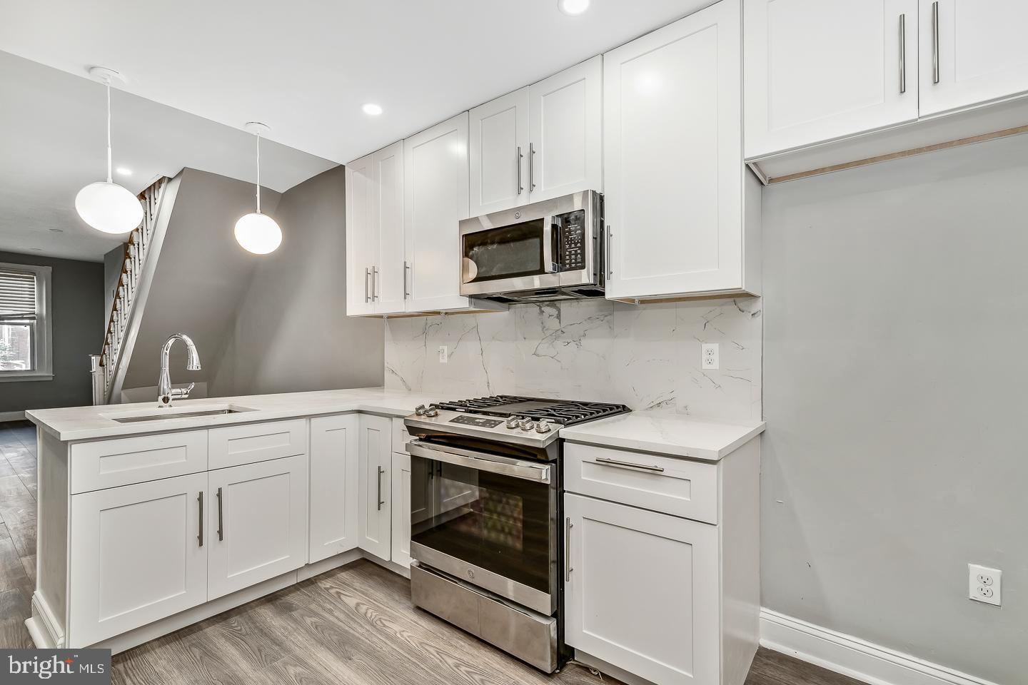 1307 N ALDEN STREET