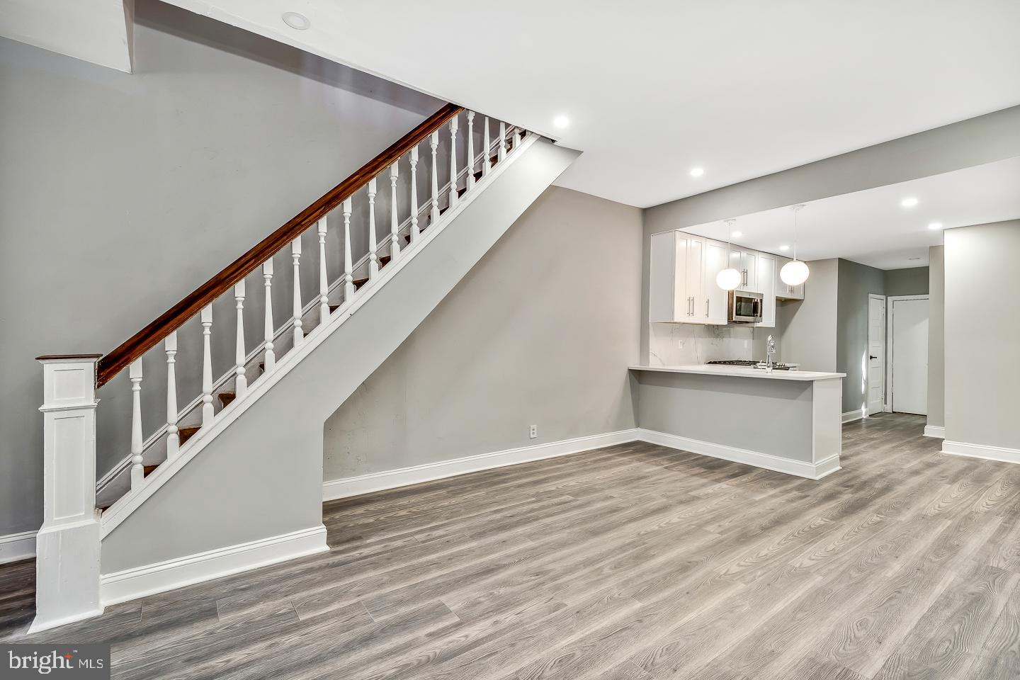 1307 N ALDEN STREET