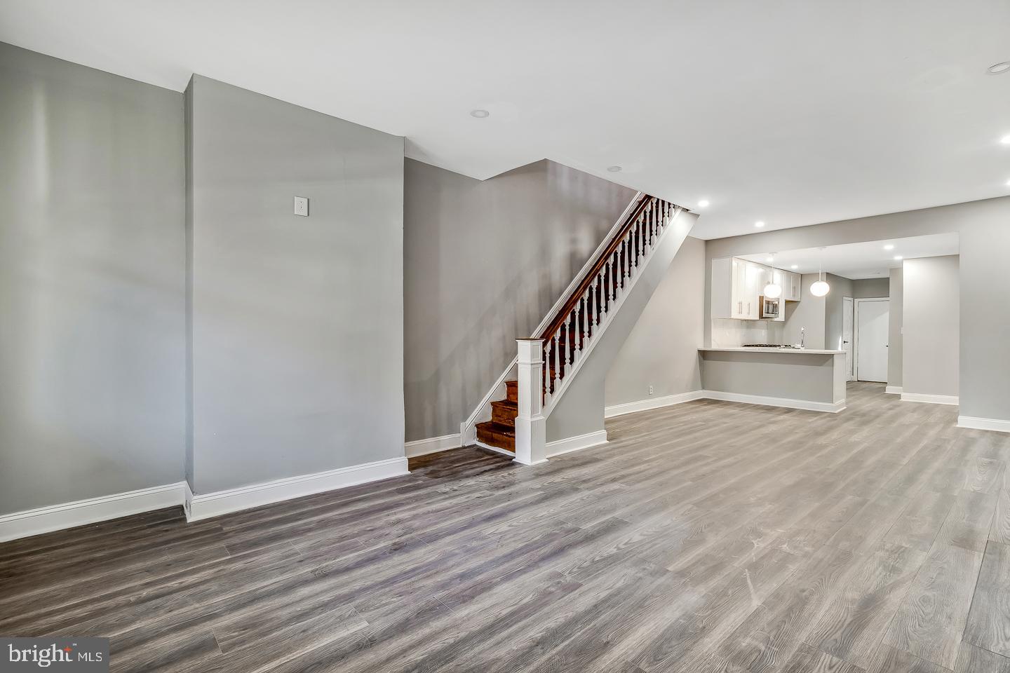 1307 N ALDEN STREET