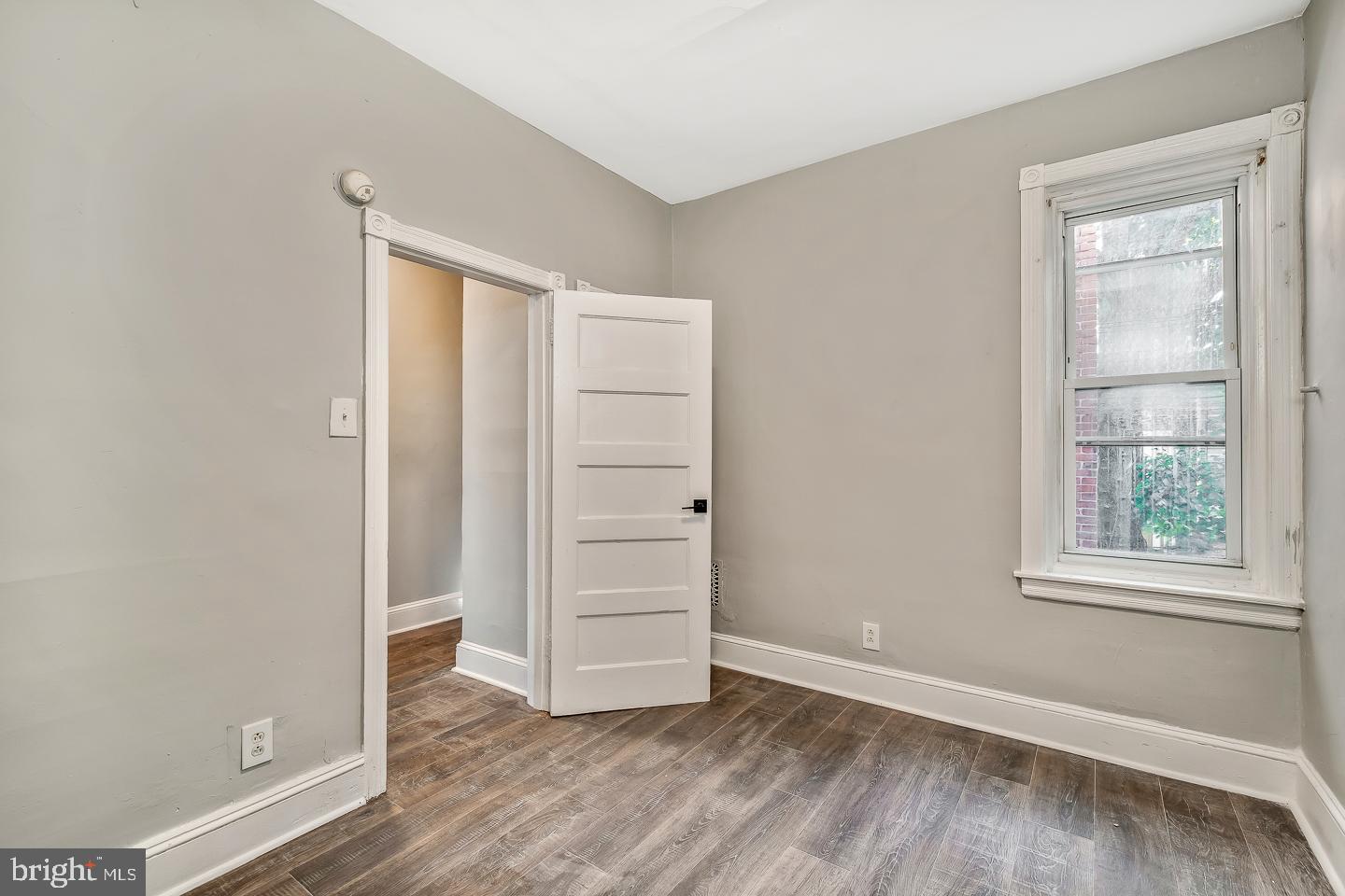 1307 N ALDEN STREET
