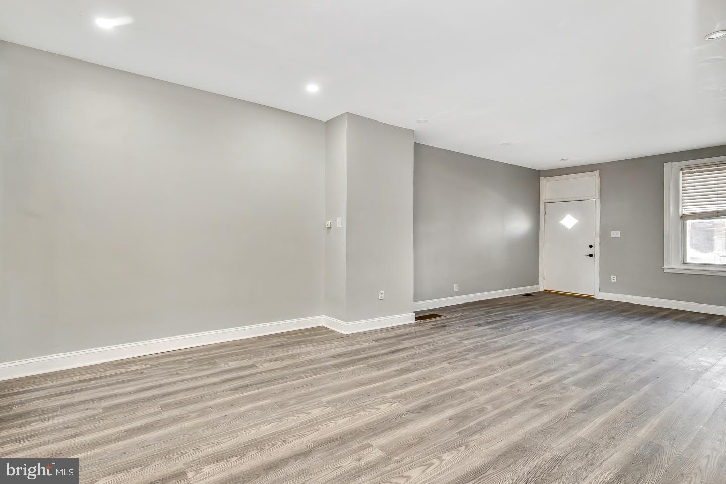 1307 N ALDEN STREET