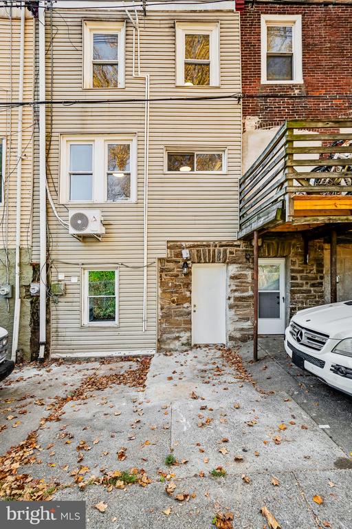 4623 FERNHILL ROAD