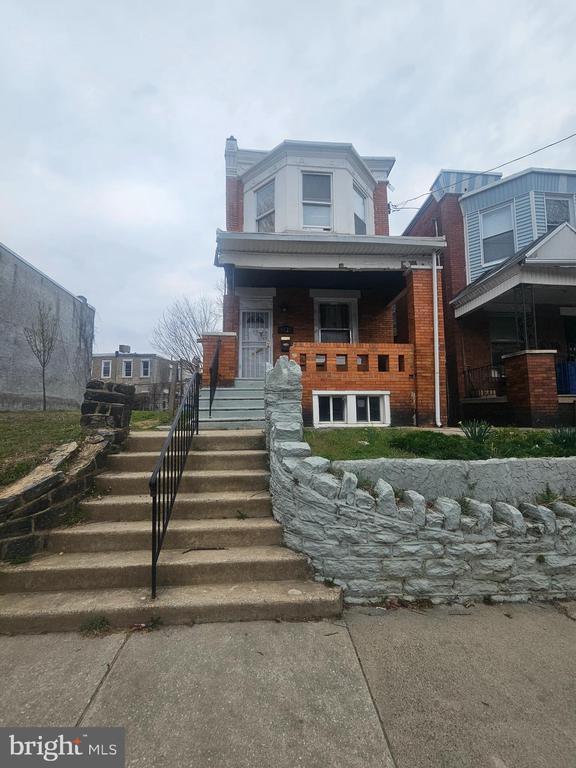 5121 BROWN STREET