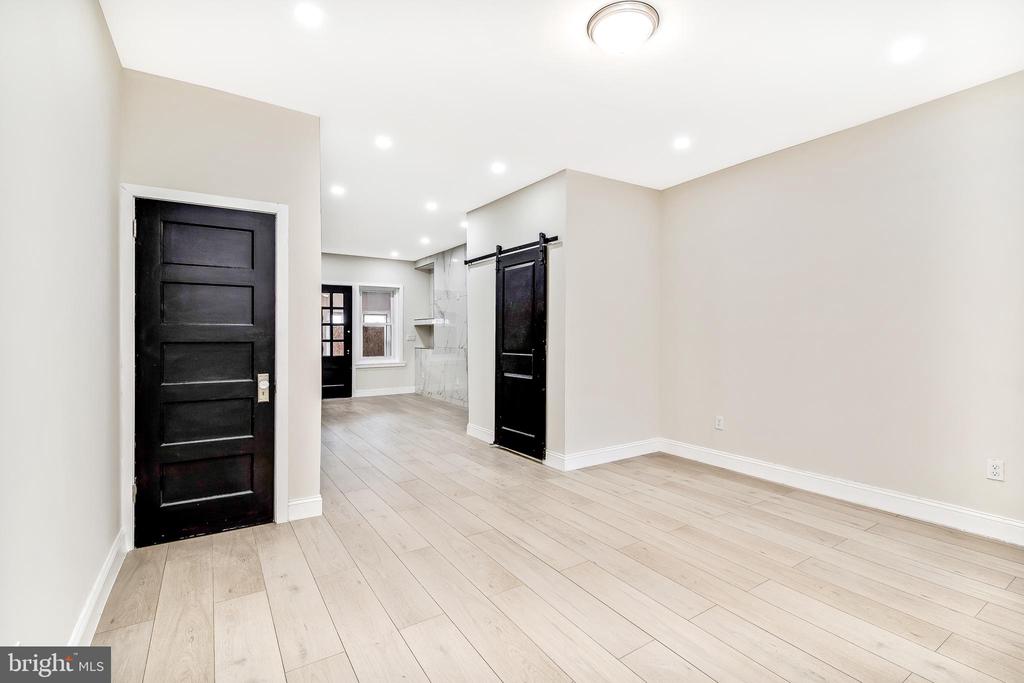 1039 S 54TH STREET