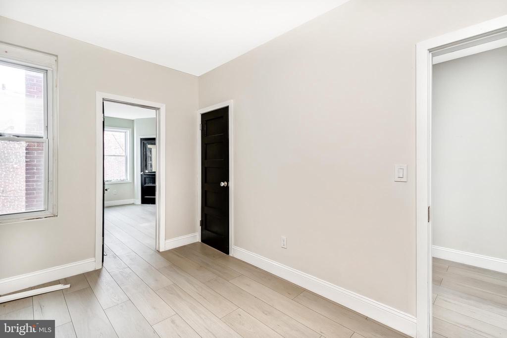 1039 S 54TH STREET