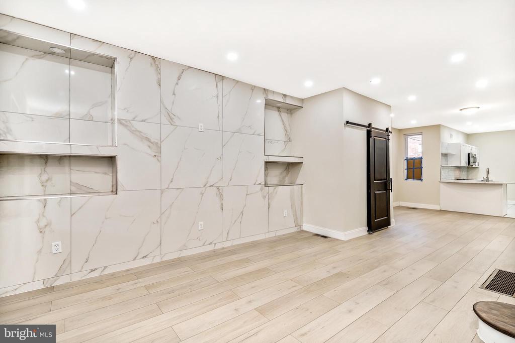 1039 S 54TH STREET