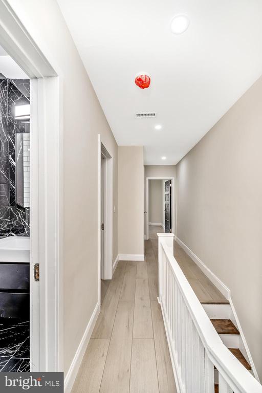 1039 S 54TH STREET