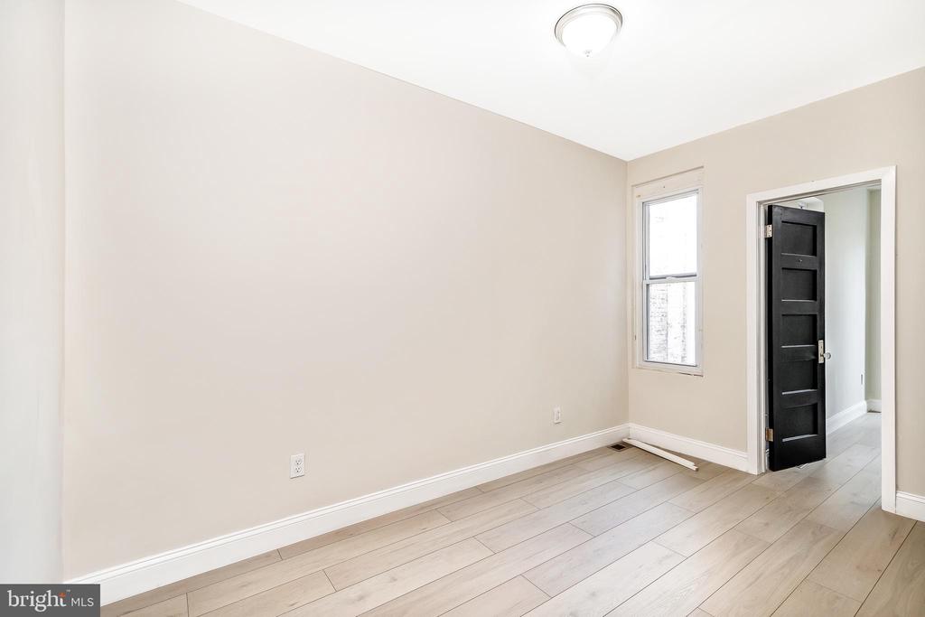 1039 S 54TH STREET