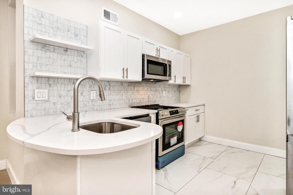1039 S 54TH STREET