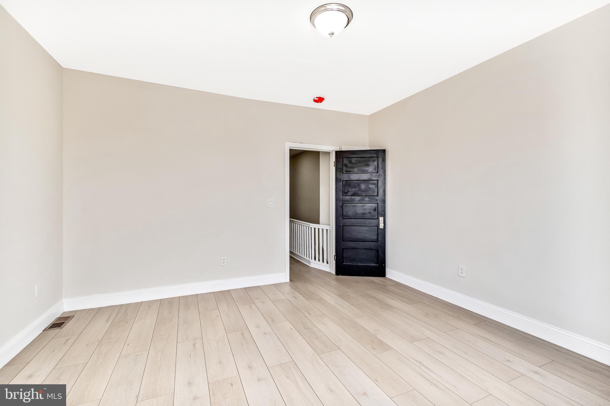 1039 S 54TH STREET