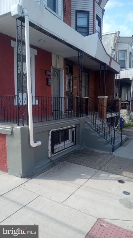 5000 RENO STREET