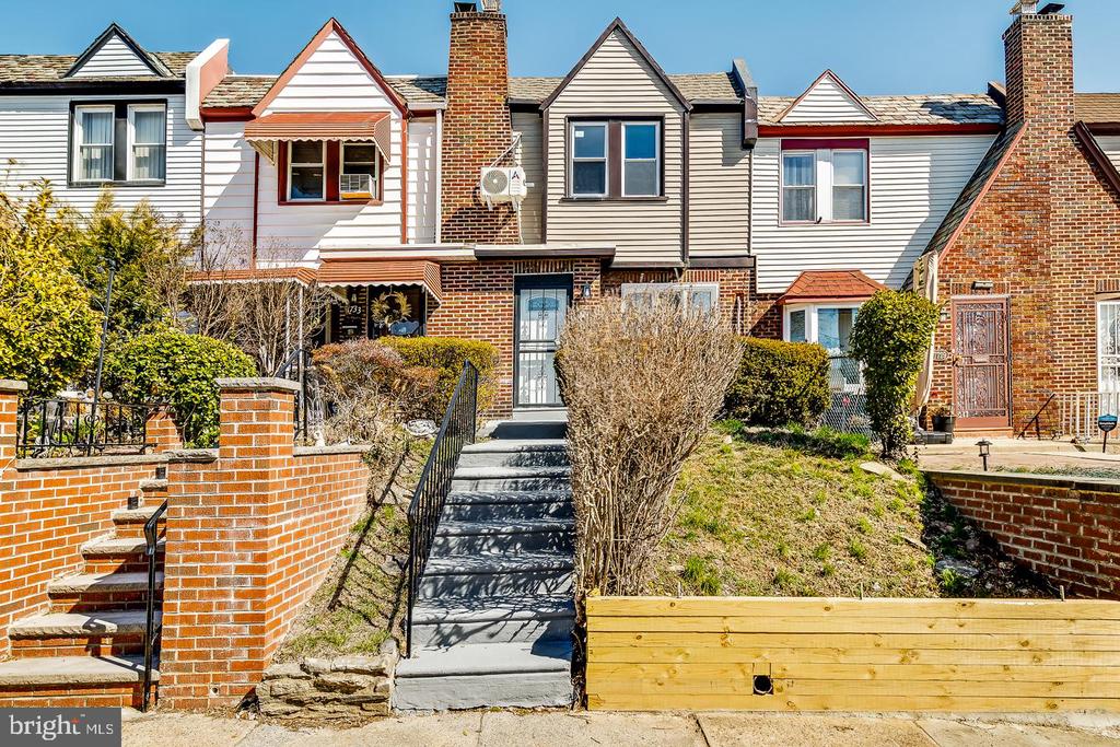 7731 FAYETTE STREET