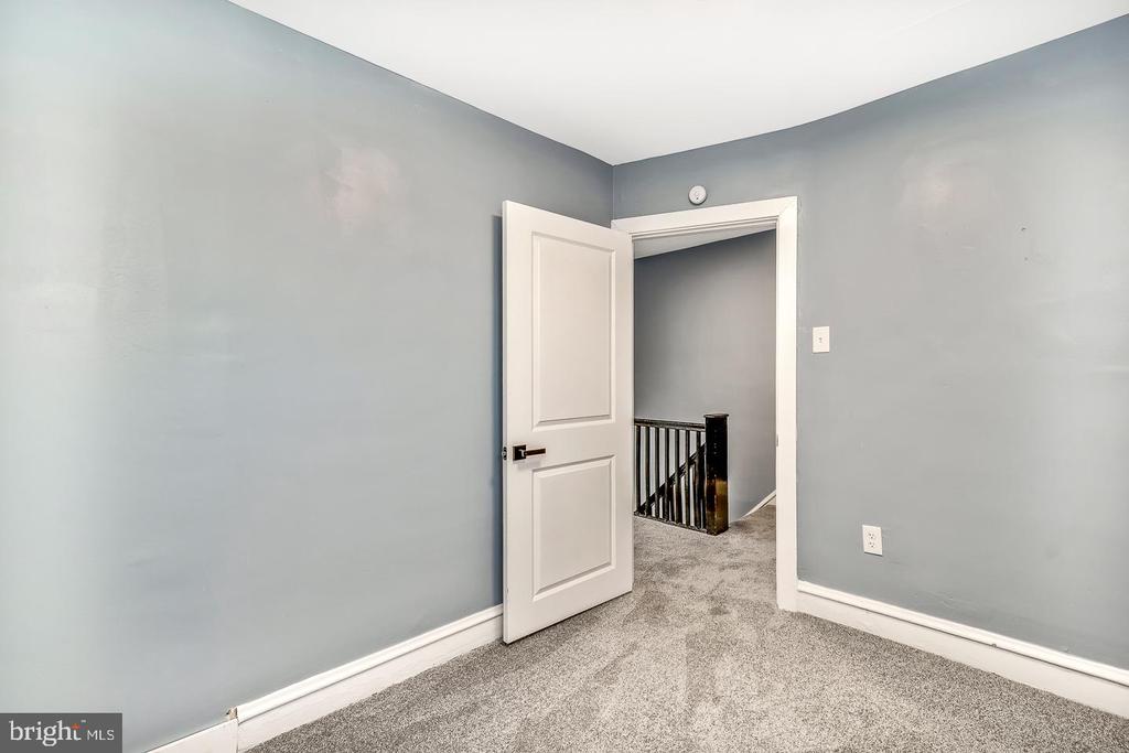 7731 FAYETTE STREET