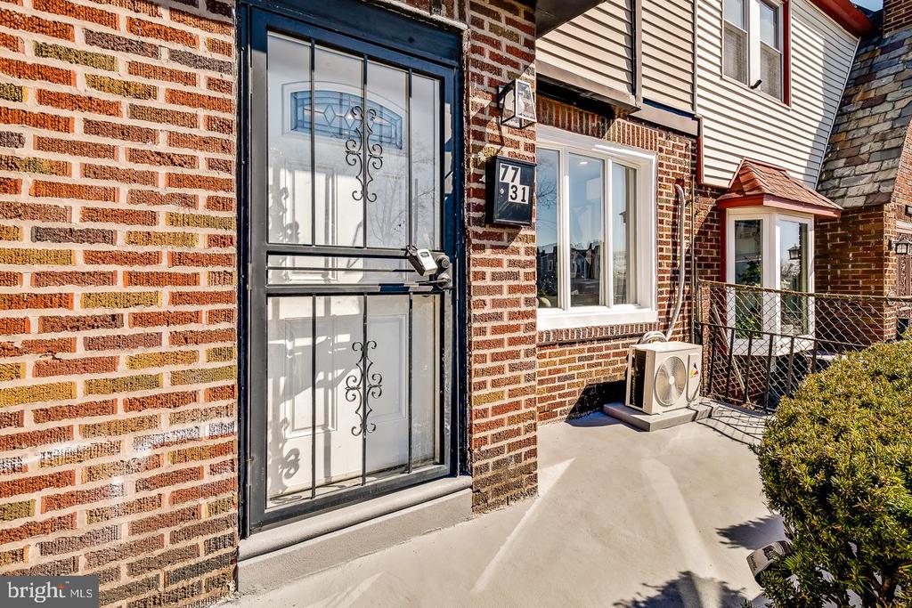 7731 FAYETTE STREET
