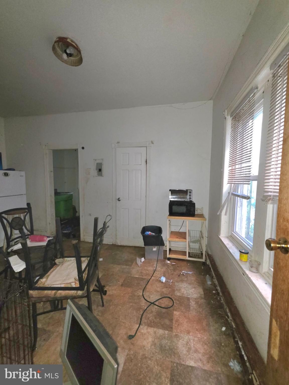 5128 LOCUST STREET