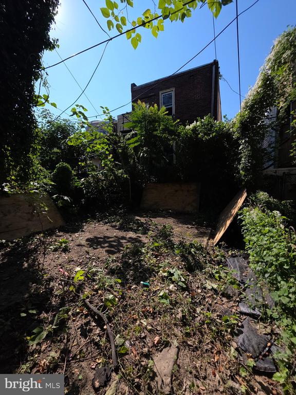 5128 LOCUST STREET