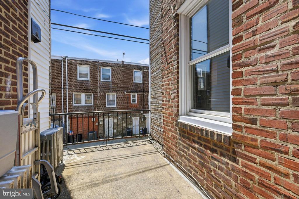 874 ANCHOR STREET