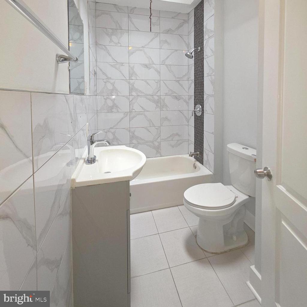 5515 CATHARINE STREET