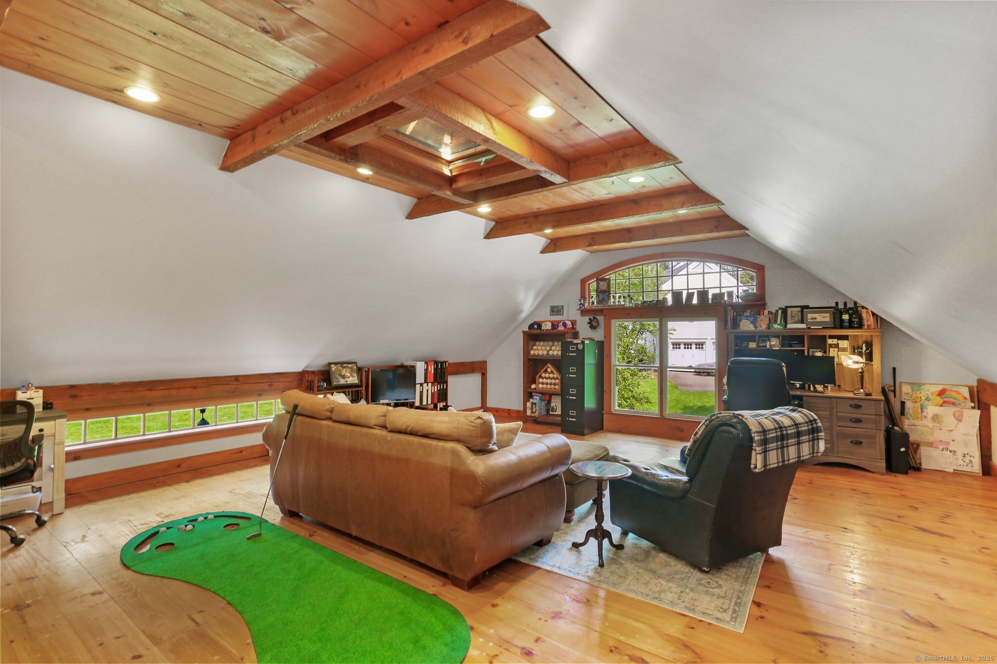 1615 Cross Highway