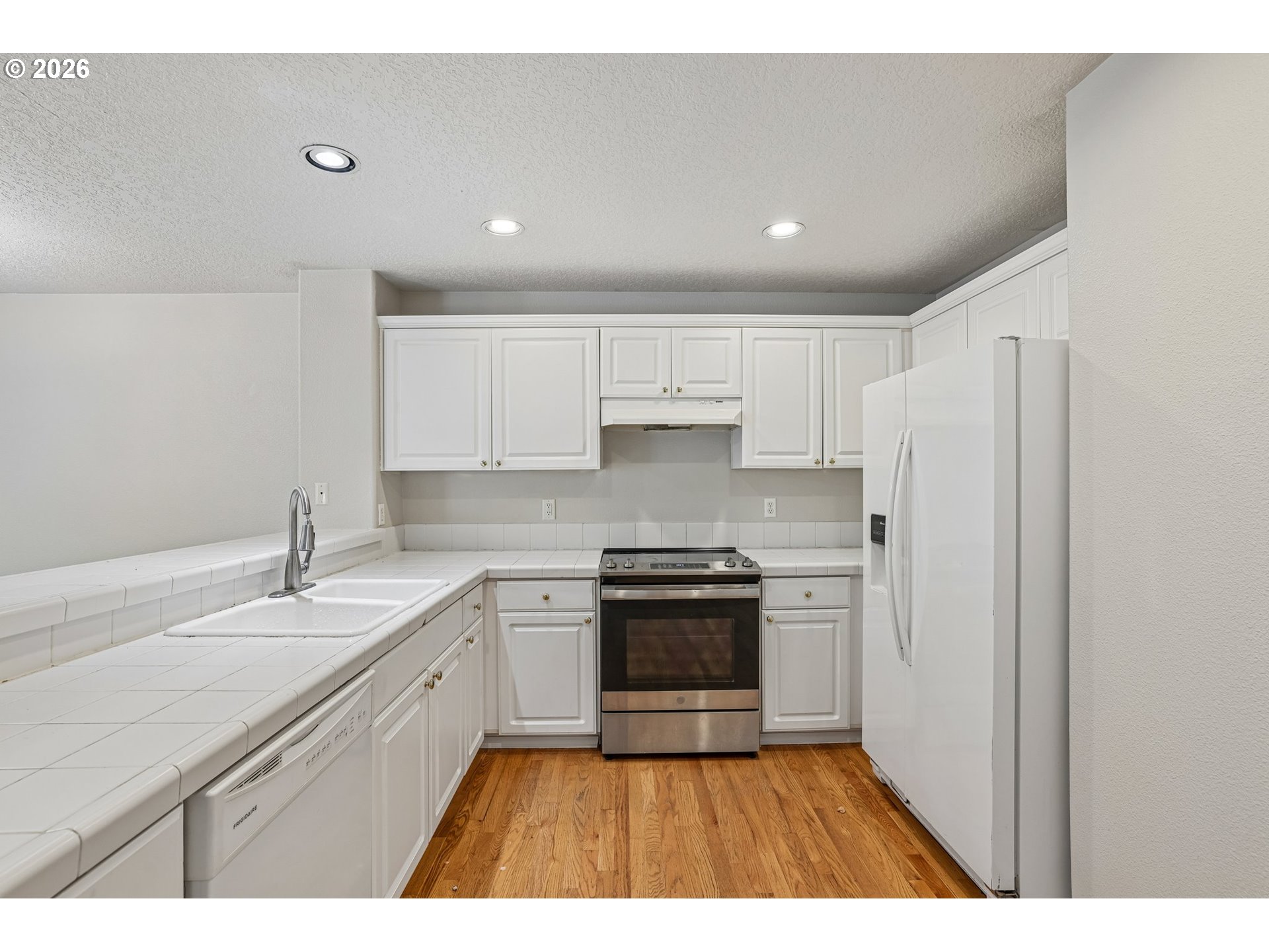 6476 NW SHELSAM TER