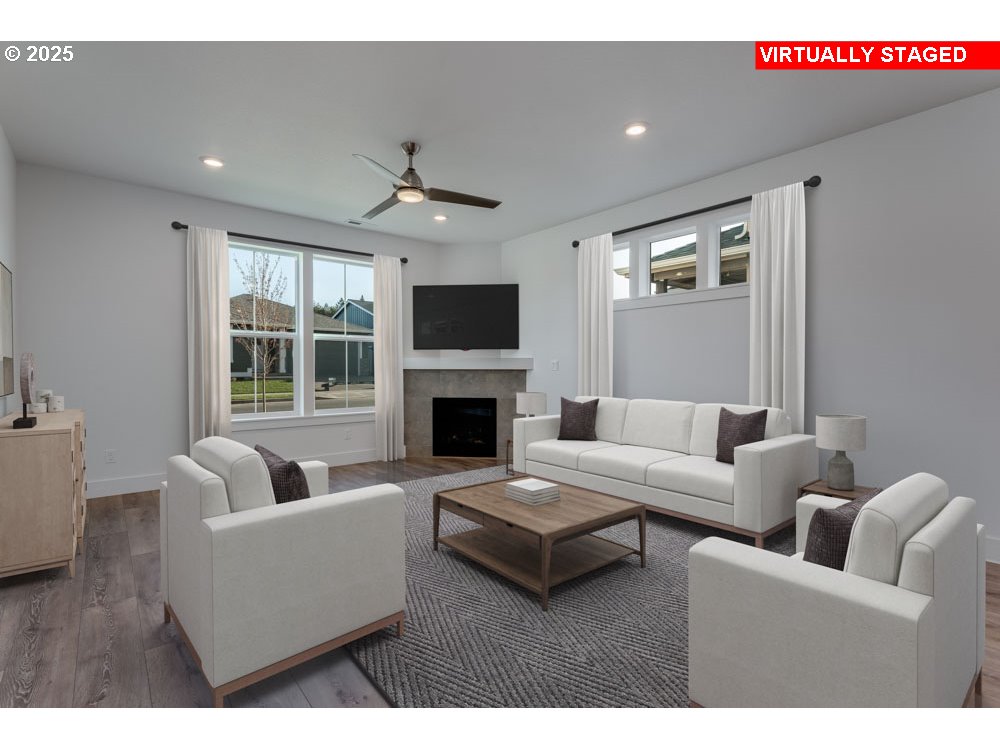 6531 SE Silvergrass St