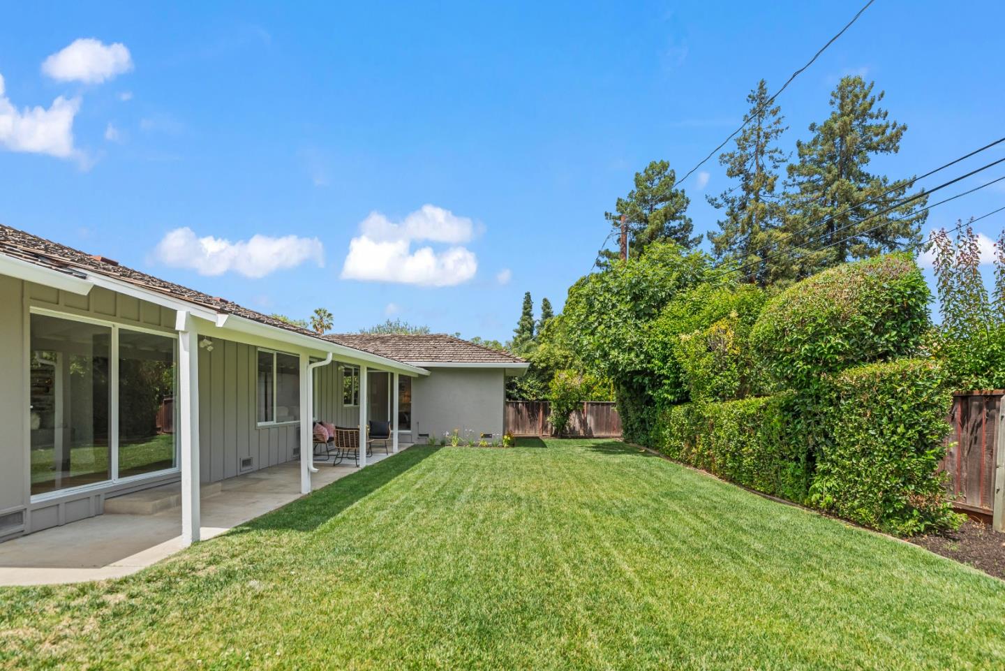 504 Carlyn CT