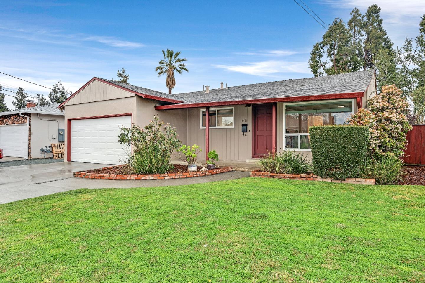 4741 Granado AVE