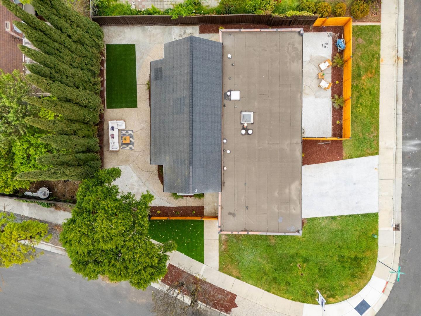1711 Silver Meadow CT