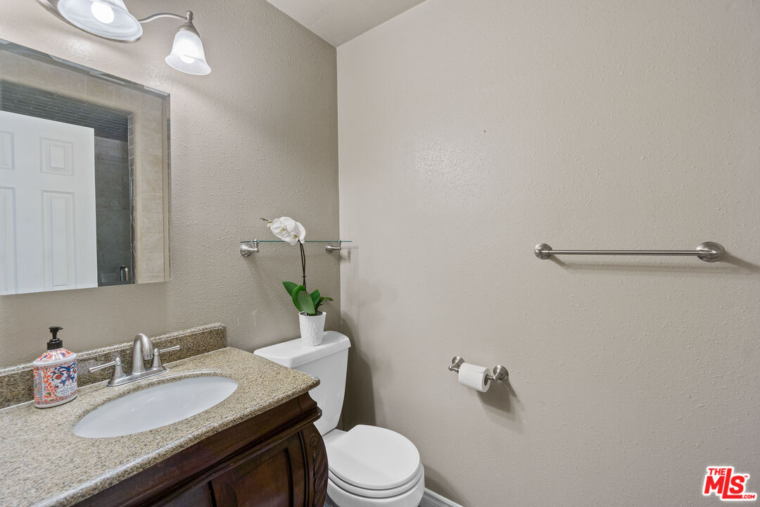 1531 S Old Fashion Way