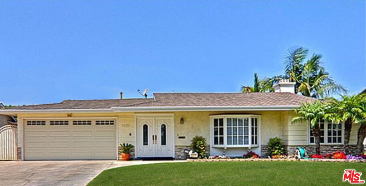 1531 S Old Fashion Way