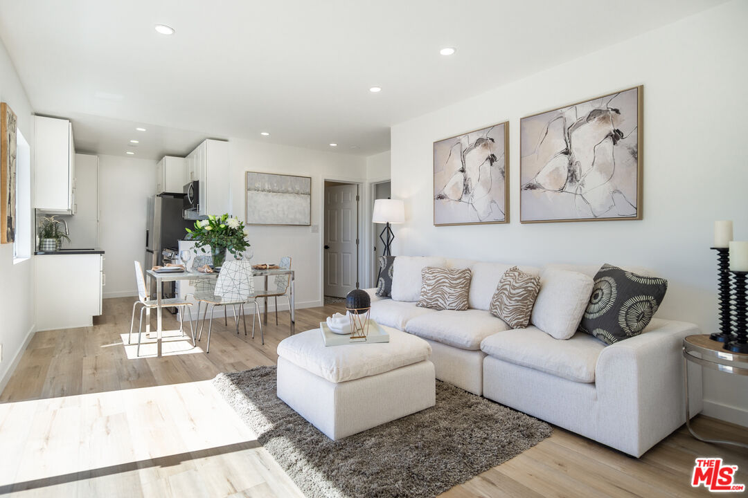 608 Strand St Unit: 7