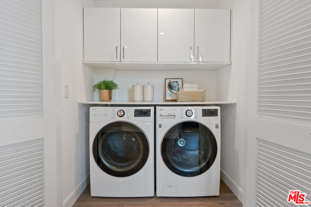 250 N Crescent Dr Unit: 402