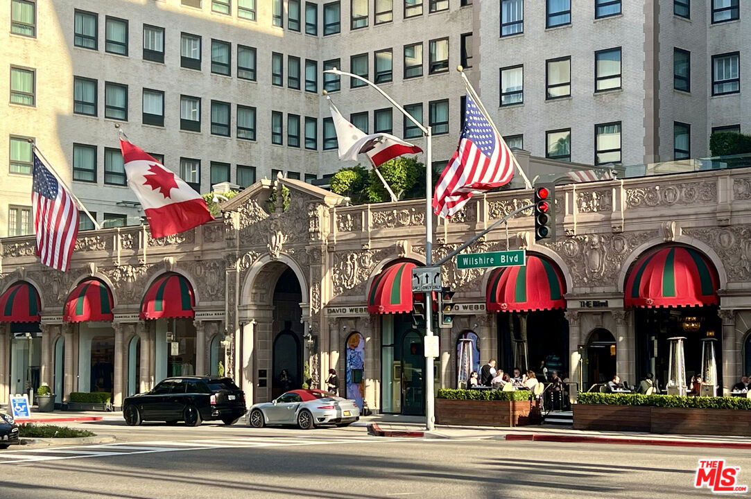 250 N Crescent Dr Unit: 402