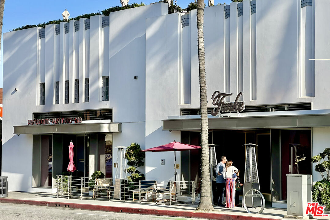 250 N Crescent Dr Unit: 402