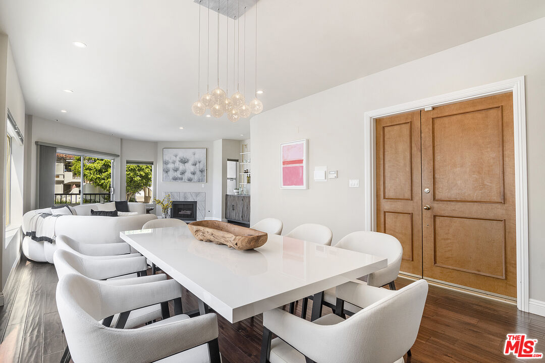 916 S Shenandoah St Unit: 1