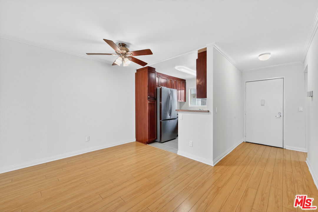 21450 Burbank Blvd Unit: 107