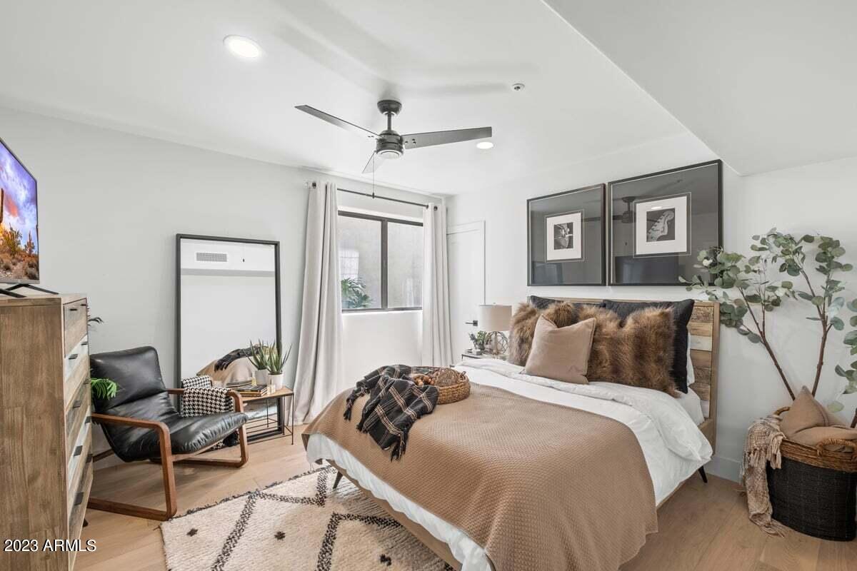 8433 E WHISPERING WIND Drive